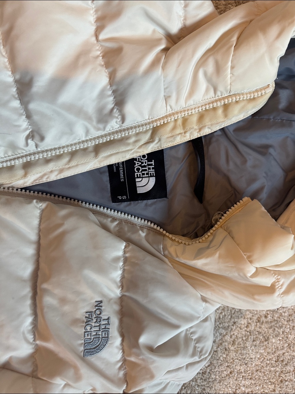 North Face winter coat - Picture 3 of 4